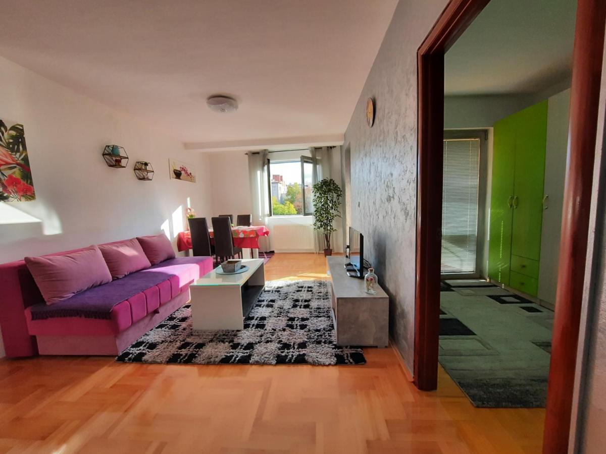 Victory Apartment Ni Екстериор снимка